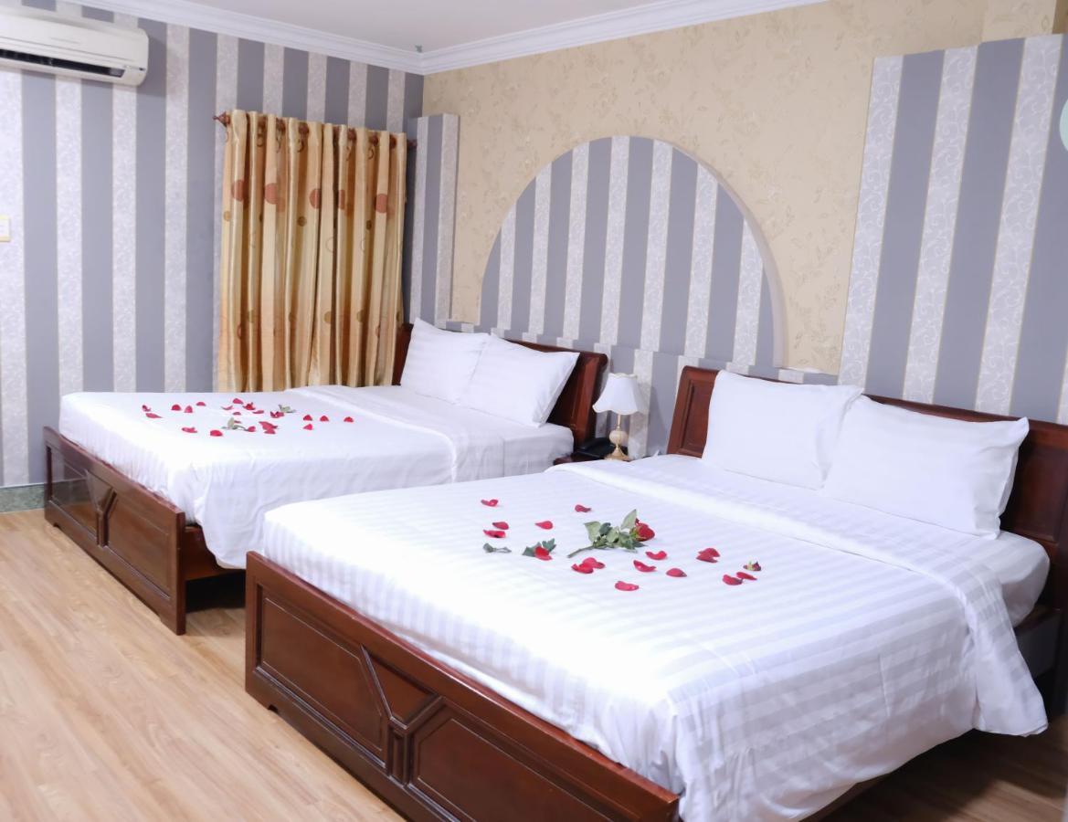 Cosmo Central Hotel Ho Chi Minh Exterior foto