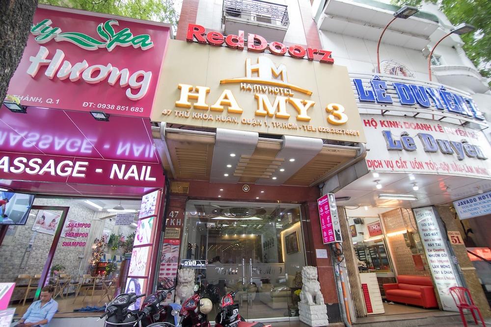 Cosmo Central Hotel Ho Chi Minh Exterior foto
