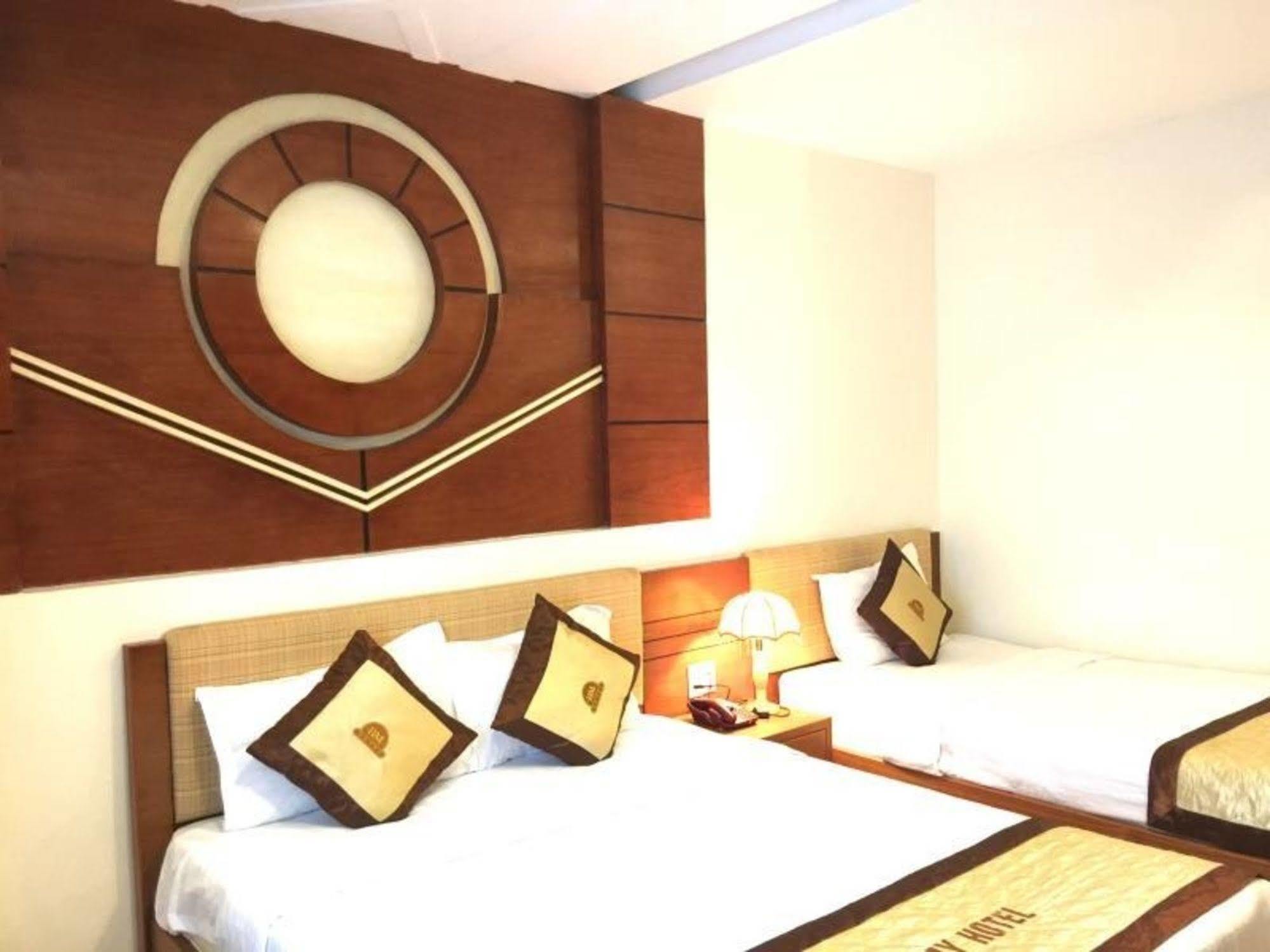 Cosmo Central Hotel Ho Chi Minh Exterior foto